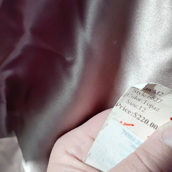 After six formal dress - Picture 4 of 6